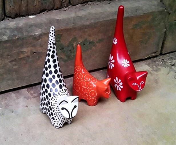 CAT FIGURINE