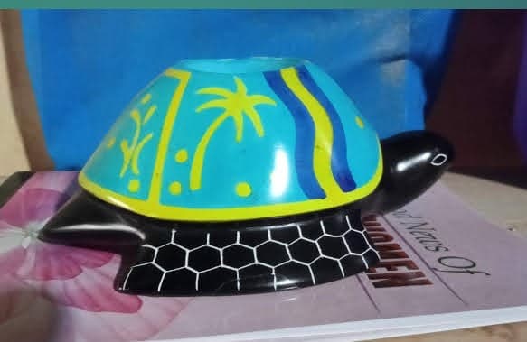 TORTOISE CANDLE HOLDER 